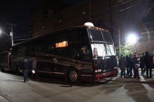 ツアーのお供!インタビュー場所となったツアーバス