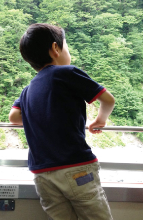 親の都合で子どもを差別してよいわけはない