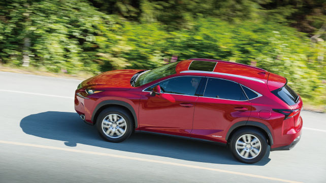 2015-lexus-nx-300h-07