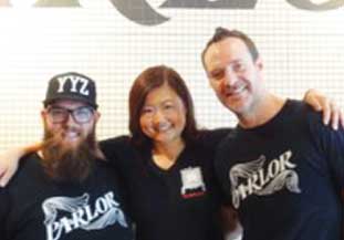 左からBrett, Mari, Jason
