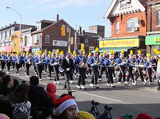 santa-claus-parade-03