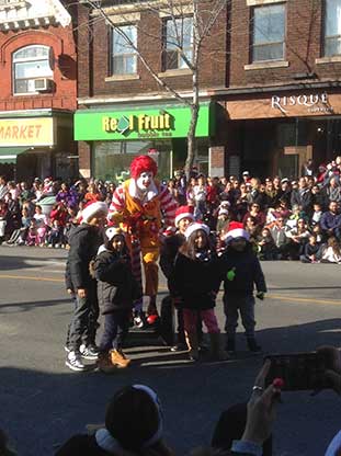 santa-claus-parade-11