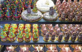 いつも季節感溢れるチョコレートが用意されている