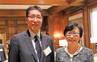 カナダ三菱東京UFJ銀行頭取の 浅田浩司氏とRBC執行役員 でもあるジャニス・フカクサ氏