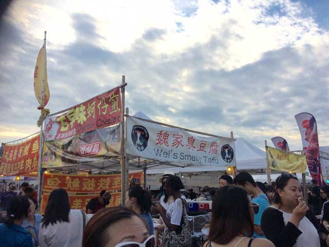 night-market2