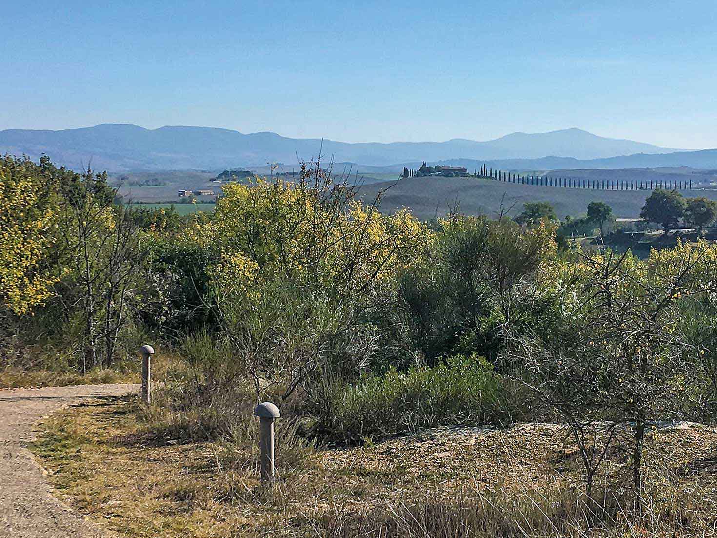オルチャ渓谷が望めるバニョ・ヴィニョーニの丘