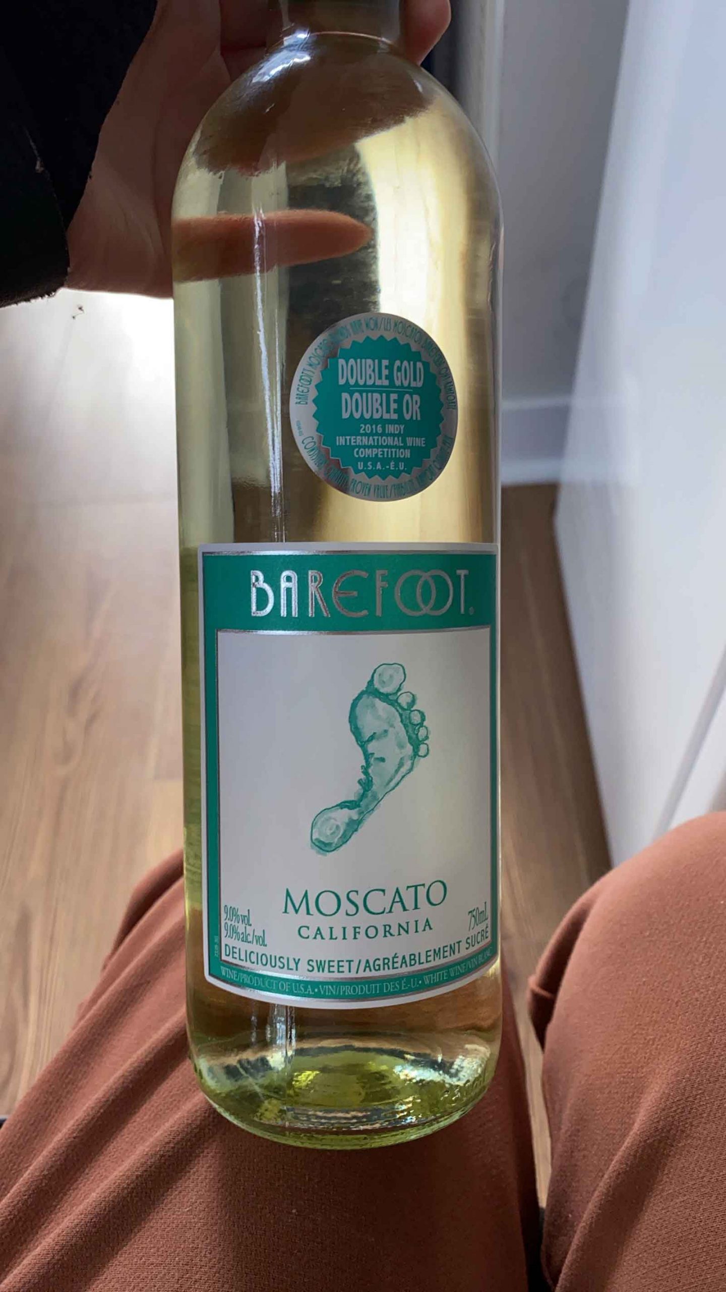 BAREFOOT MOSCATO 