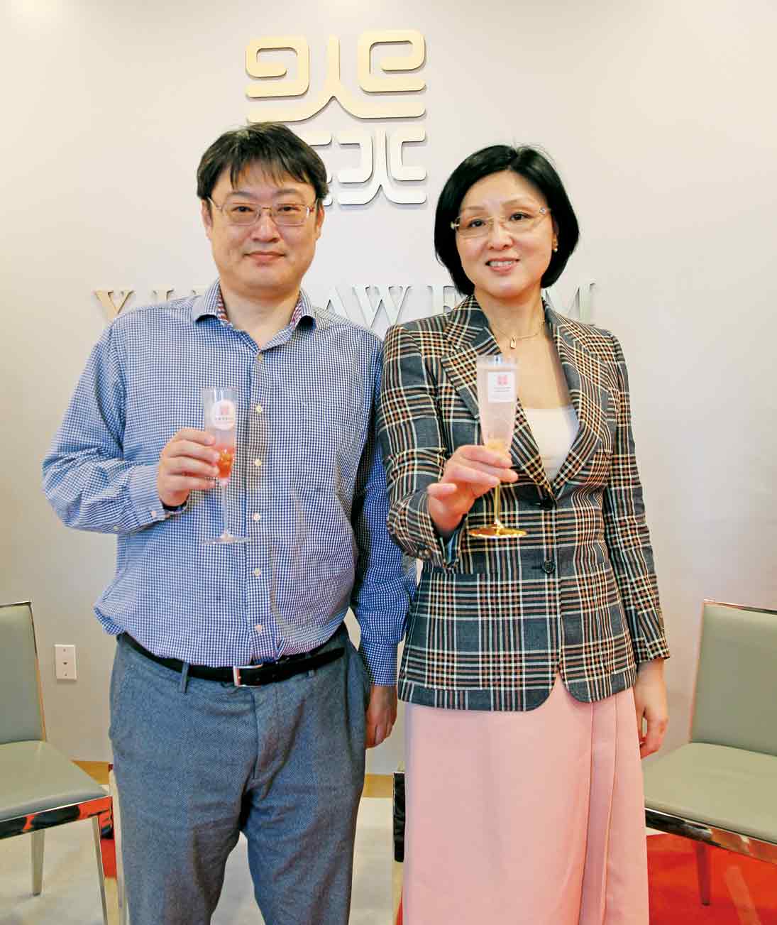 大川さんとヤン・リュウ弁護士ご夫妻